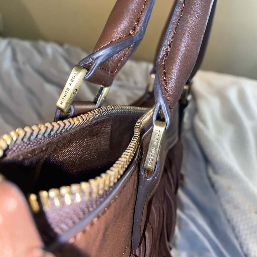 Tory Burch large leather and suede fringe tote - Picture 6 of 9